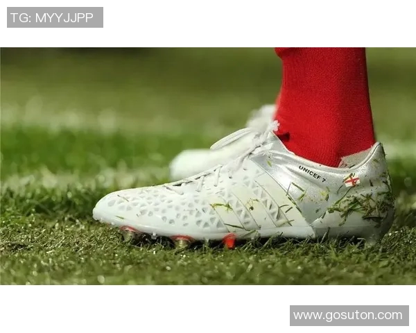 猎鹰足球鞋助力球星征战绿茵场 揭秘那些穿着猎鹰鞋的传奇人物